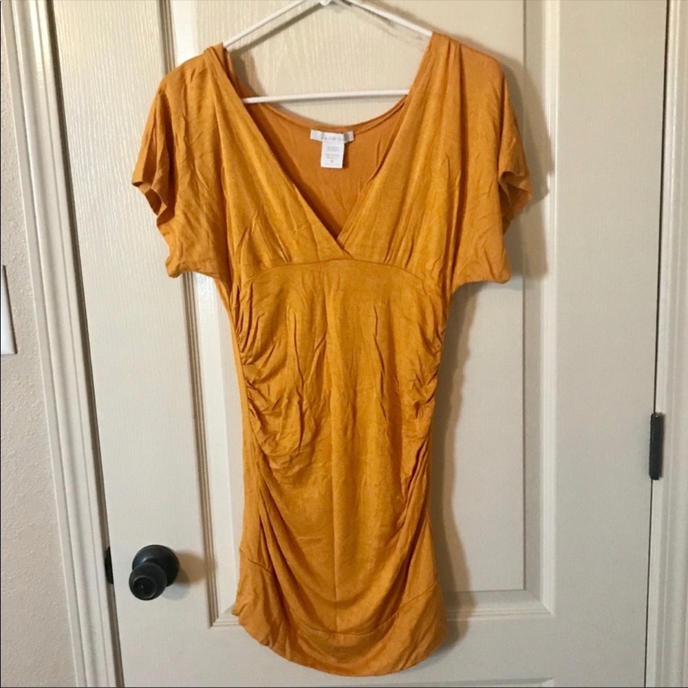 2 X THE PRICE OF 1 CUTE TOPS - Picture 2 of 8